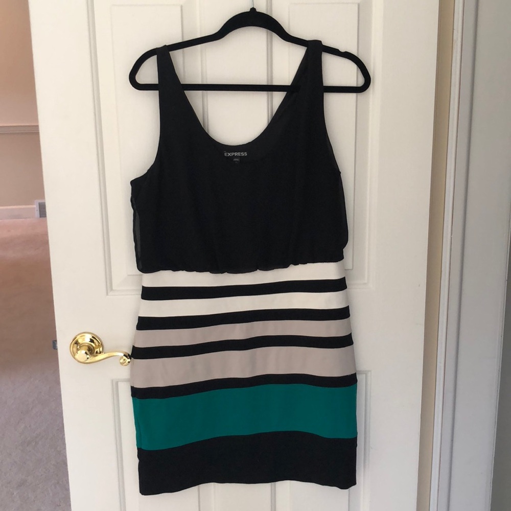 Express body flatter color block dress. Sz L